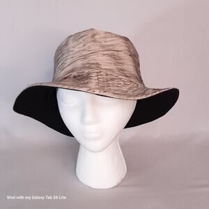 Reversible Bucket Hat One Size Black Flip Side Beige Black Abstract Print